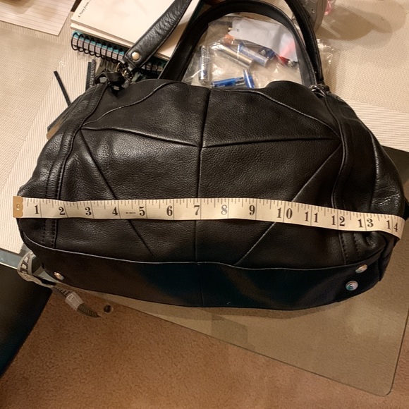 B Makowsky Bag - Picture 13 of 14